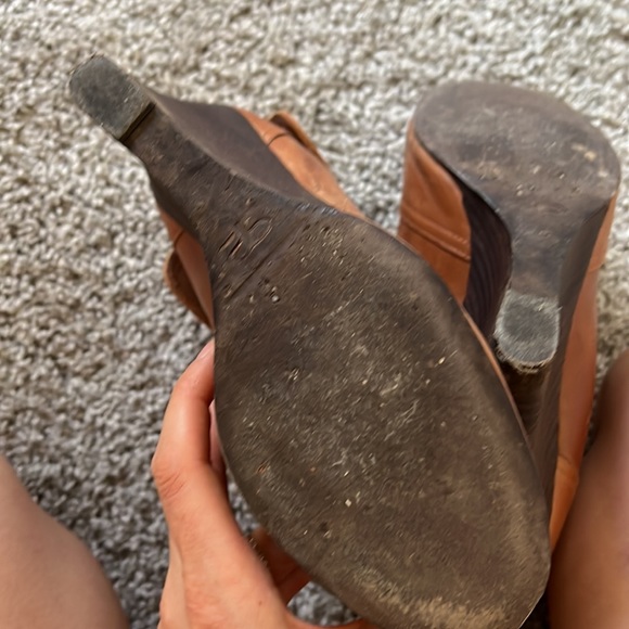 Pied a Terre Tan Leather Wedge Boots - Picture 5 of 7